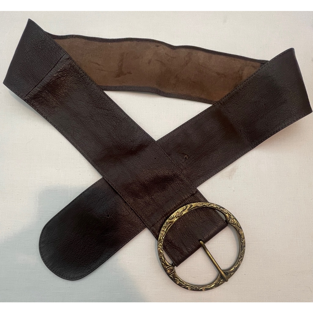 Elegant Brown Leather Belt with Gold Buckle
